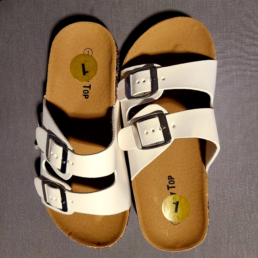 White sandals size 1